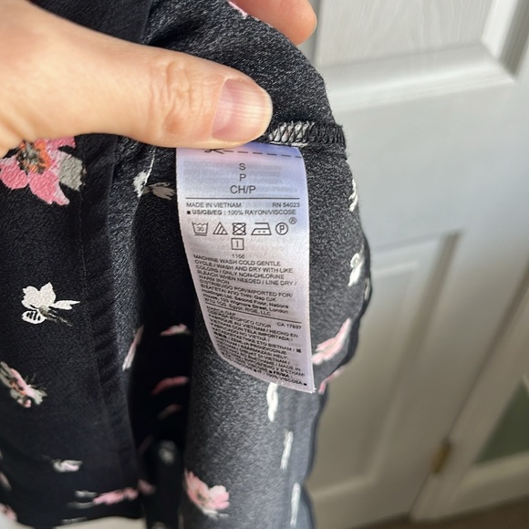 90s GAP floral wrap dress - Picture 7 of 7